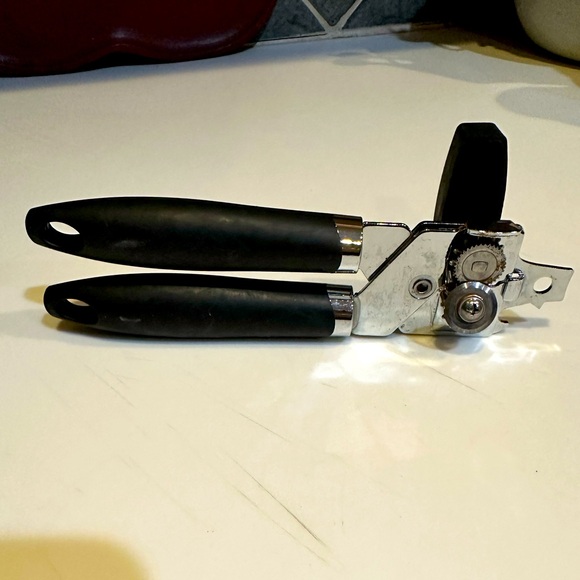 CUISINART HANDHELD MANUAL CAN OPENER STAINLESS STEEL KITCHEN TOOL RUBBER HANDLE - Picture 6 of 6